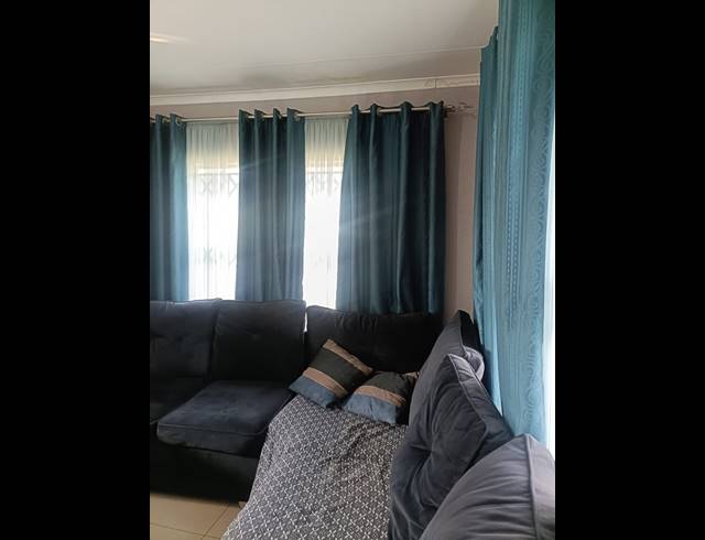 3 BEDROOM HOUSE TO LET IN RIVERSDALE